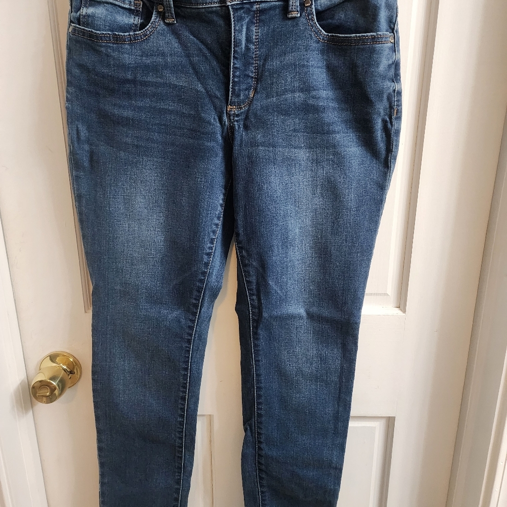 a.n.a Skinny Jeans